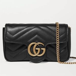 GUCCI
Calfskin Matelasse Super Mini GG Marmont Shoulder Bag Black